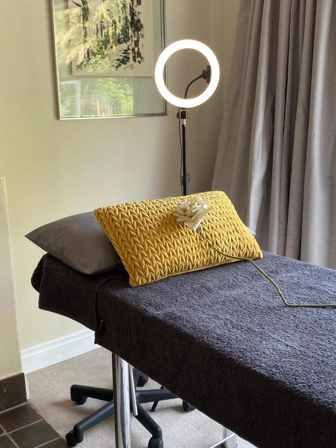 Vair'S Place Guest House In Sandton Paulshof - Apartment, Lux Suites & Spa Johannesburg Kültér fotó