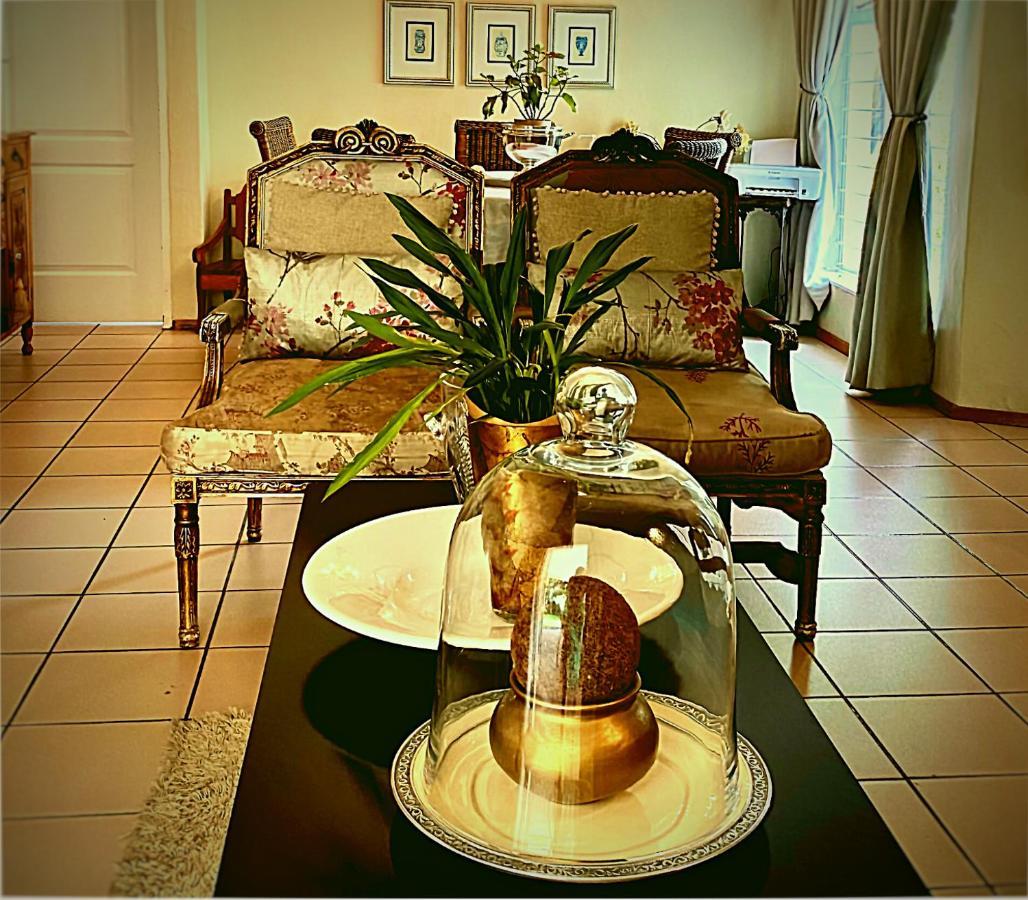 Vair'S Place Guest House In Sandton Paulshof - Apartment, Lux Suites & Spa Johannesburg Kültér fotó